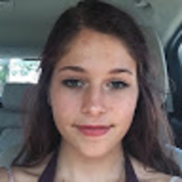 Meet your Posher, Esther - Picture 1 of 1